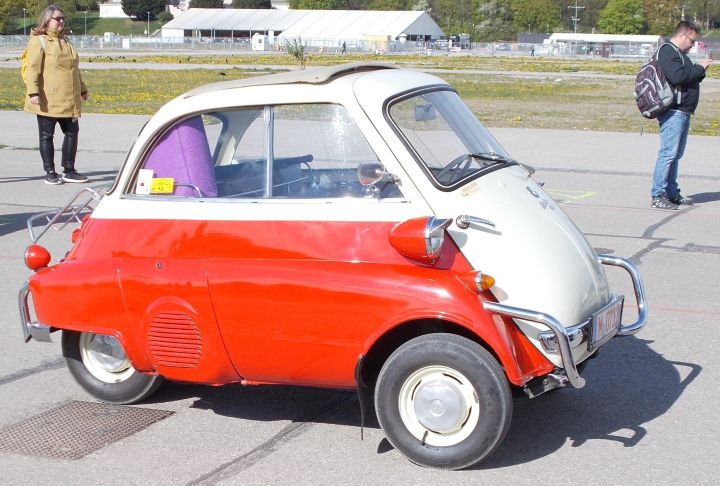 BMW_Isetta_03a.jpg