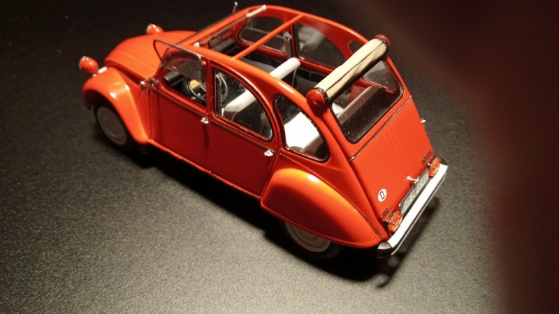 Revell 2CV 5.jpg