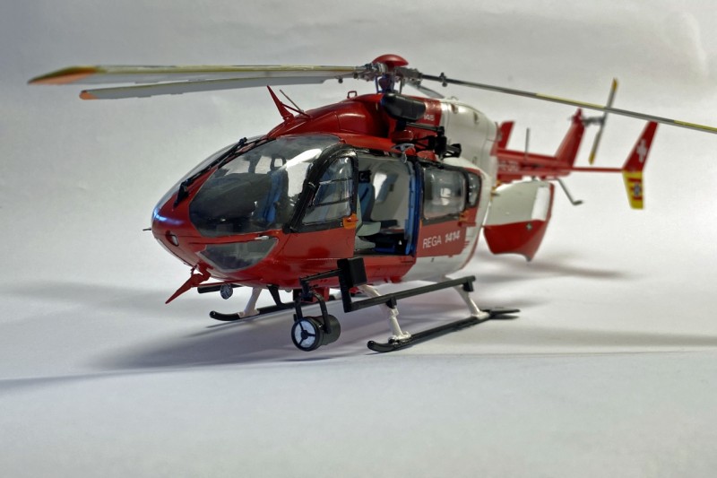 EC145_Eben_Links.jpg