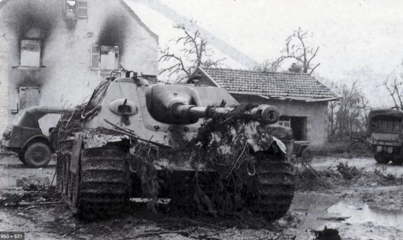 Unbenannt.JPG (82.19 KiB) 16327 mal betrachtet Ein zerstörter Jagdpanther in Grussenheim <br />Quelle: https://preview.redd.it/kq0jhptmmp861.jpg?auto=webp&s=e0dc3a6f1dc1851c654b91306339bccb478dea2a