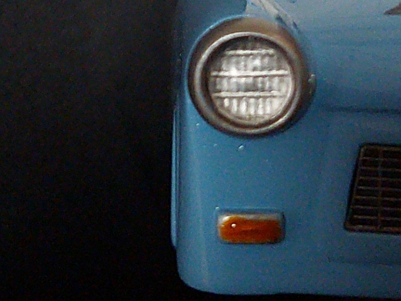 Scheinwerfer mit "Prisma", eigentlich nur ein Glasknopf