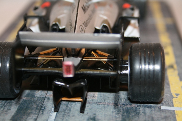 06_McLaren MP4-20.JPG