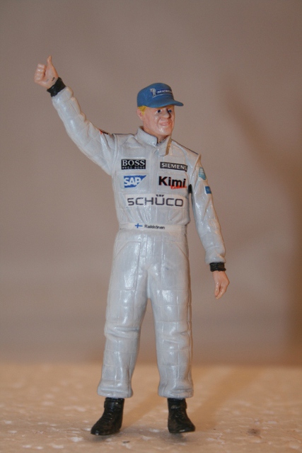 08_McLaren MP4-20.JPG