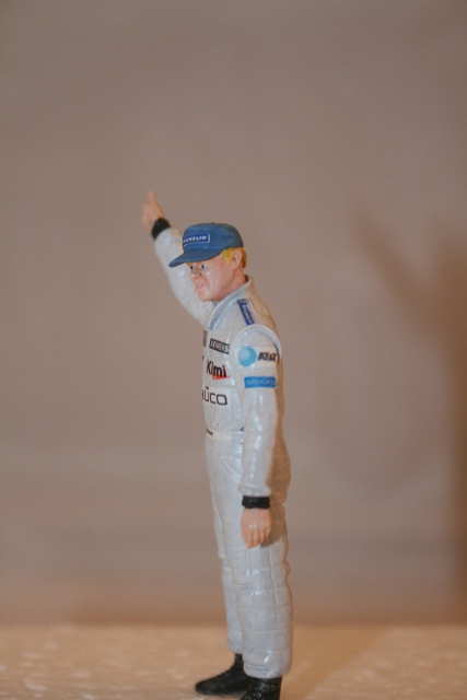 09_McLaren MP4-20.JPG