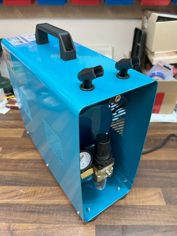 04_Neuer Kompressor.jpg