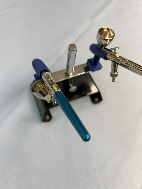 05_Airbrush_Holder.jpg
