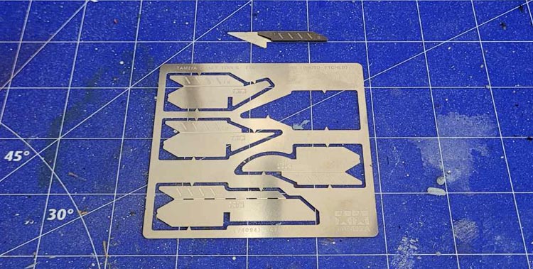 10 Sägen Tamiya.jpg