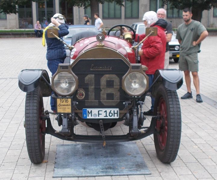 Locomobile_01b.jpg