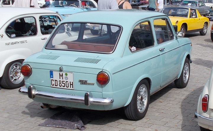 Fiat_850_02b.jpg