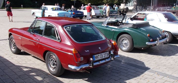 MGB_GT_V8_01h.jpg
