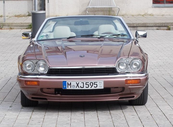 Jaguar_XJS_02a.jpg