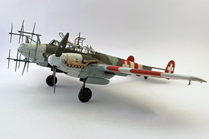 Bf-110 Vorne links tief.jpg