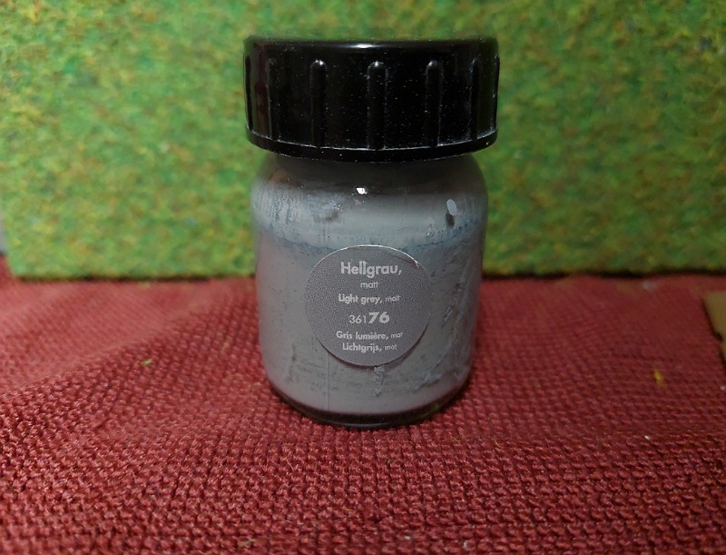 Hellgrau