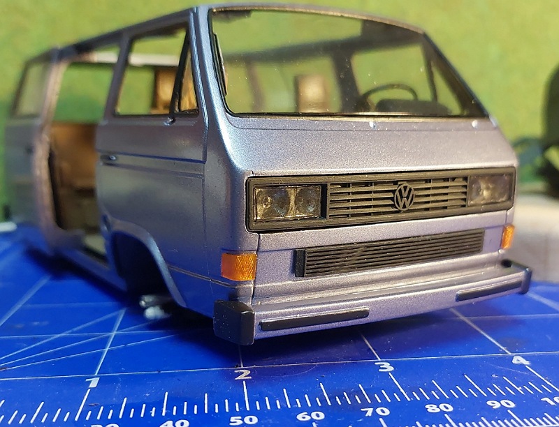 Fast fertige Front