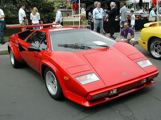 Lamborghini_Countach_LP500S.jpg