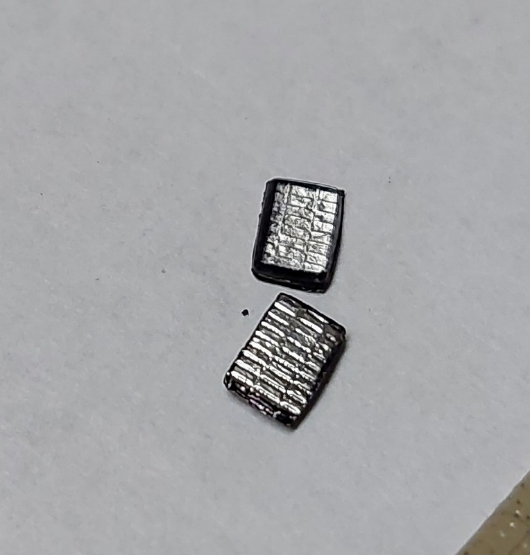 Unten die Rückseite