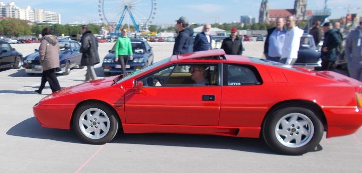 Lotus_Esprit_01a.jpg