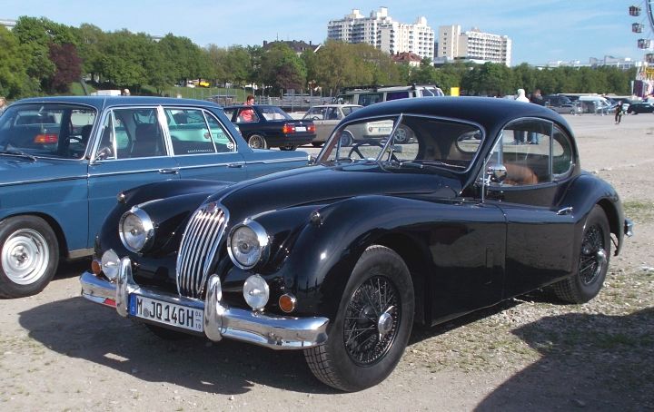 Jaguar_XK140_04b.jpg