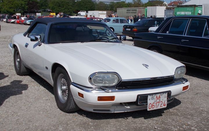 Jaguar_XJS_04a.jpg