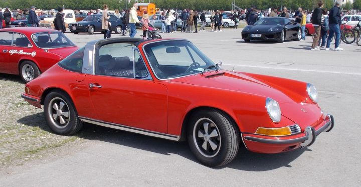 Porsche_911T_01b.jpg