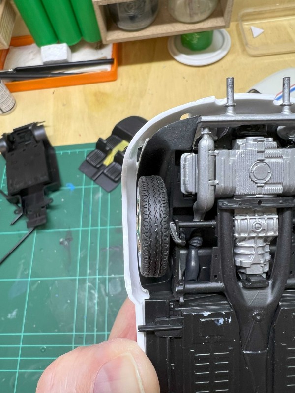 09_VW Käfer 1303s.jpg