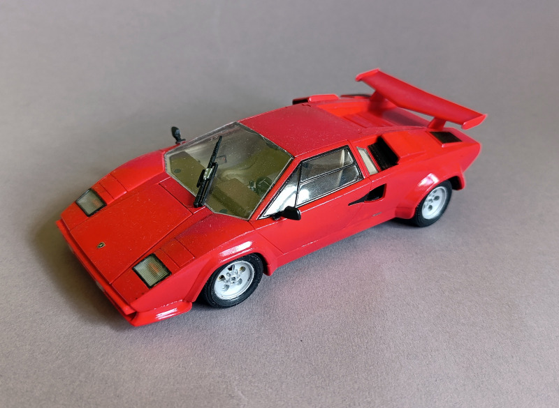lamborghini-countach-lp500s-revell.jpg