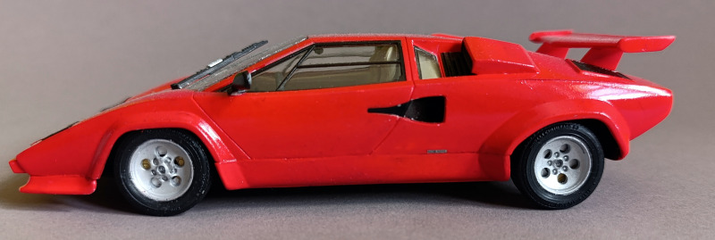 lamborghini-countach-lp500s-revell-7.jpg