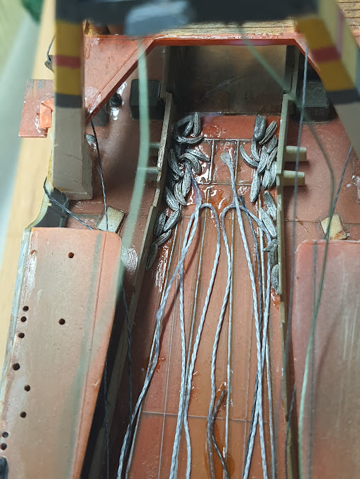 8. Fangdeck mit Fischen.jpg