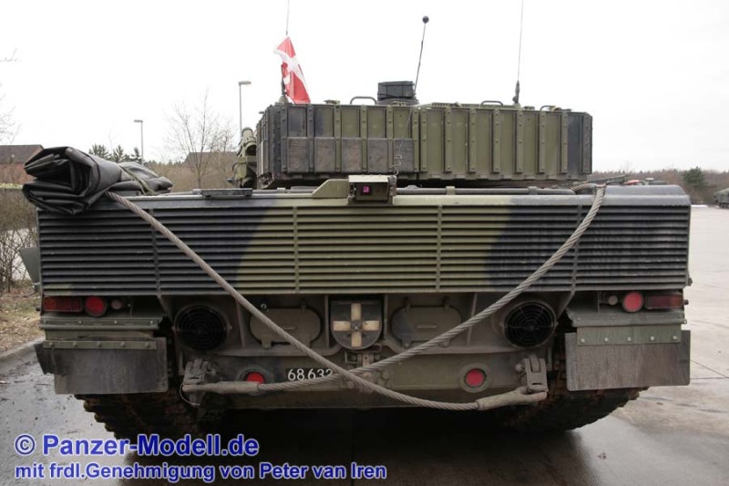 Quelle: https://www.panzer-modell.de/referenz/in_detail/leo2a5dk/049g.jpg, 03.09.25