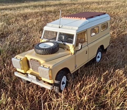 land rover 01.jpg
