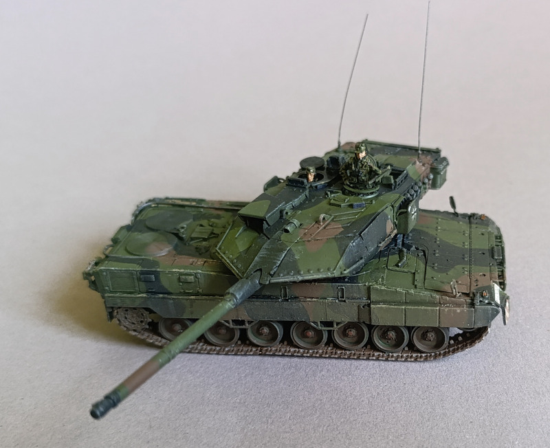 leopard-2a7v-revell-8.jpg