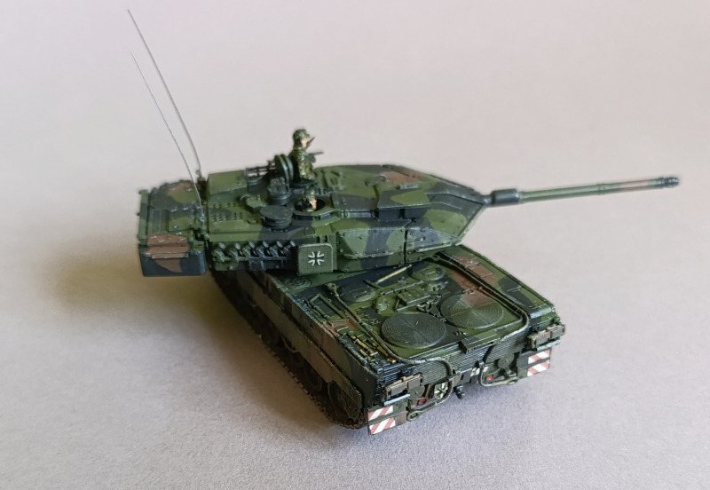 leopard-2a7v-revell-12.jpg
