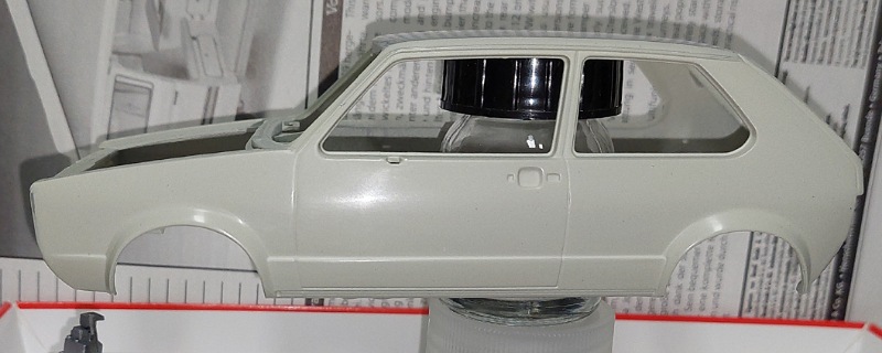 Gefillert zum Lackieren bereit