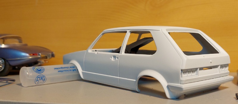 Grundiert mit Grundierung zu Y2D