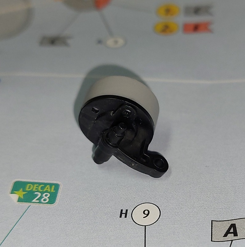 Anstelle der fehlende Bremsscheiben gibt's Trommeln zusammengesetzt