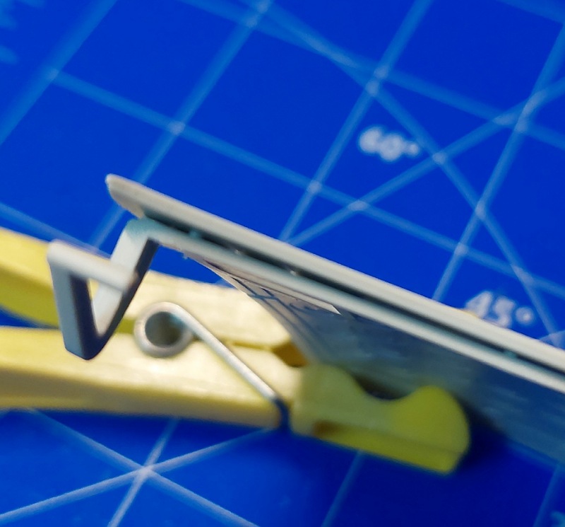 Scharnier an Haube, Spalt!