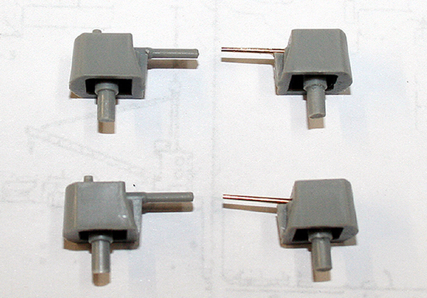 007-USS Currituck-Vergleich Geschütze-01.jpg